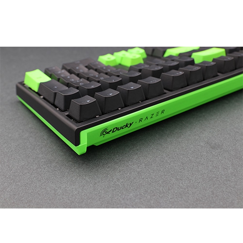 DK-RAZER-ONE2108-001-4