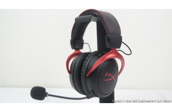 等了那麼久終於來了-HyperX Cloud II Wireless