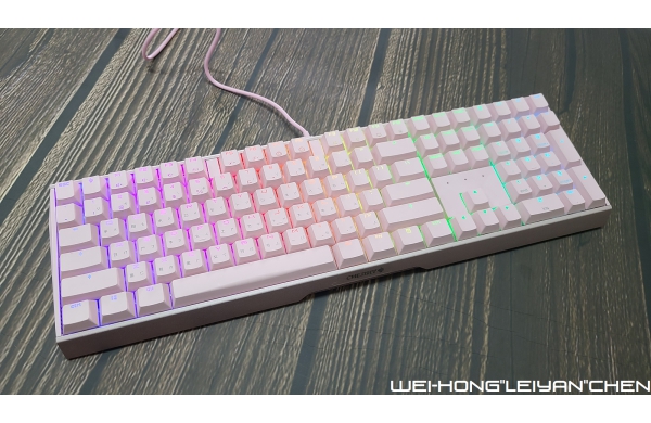 粉嫩粉嫩-Cherry MX Board 3.0S RGB 靜音紅軸版 開箱